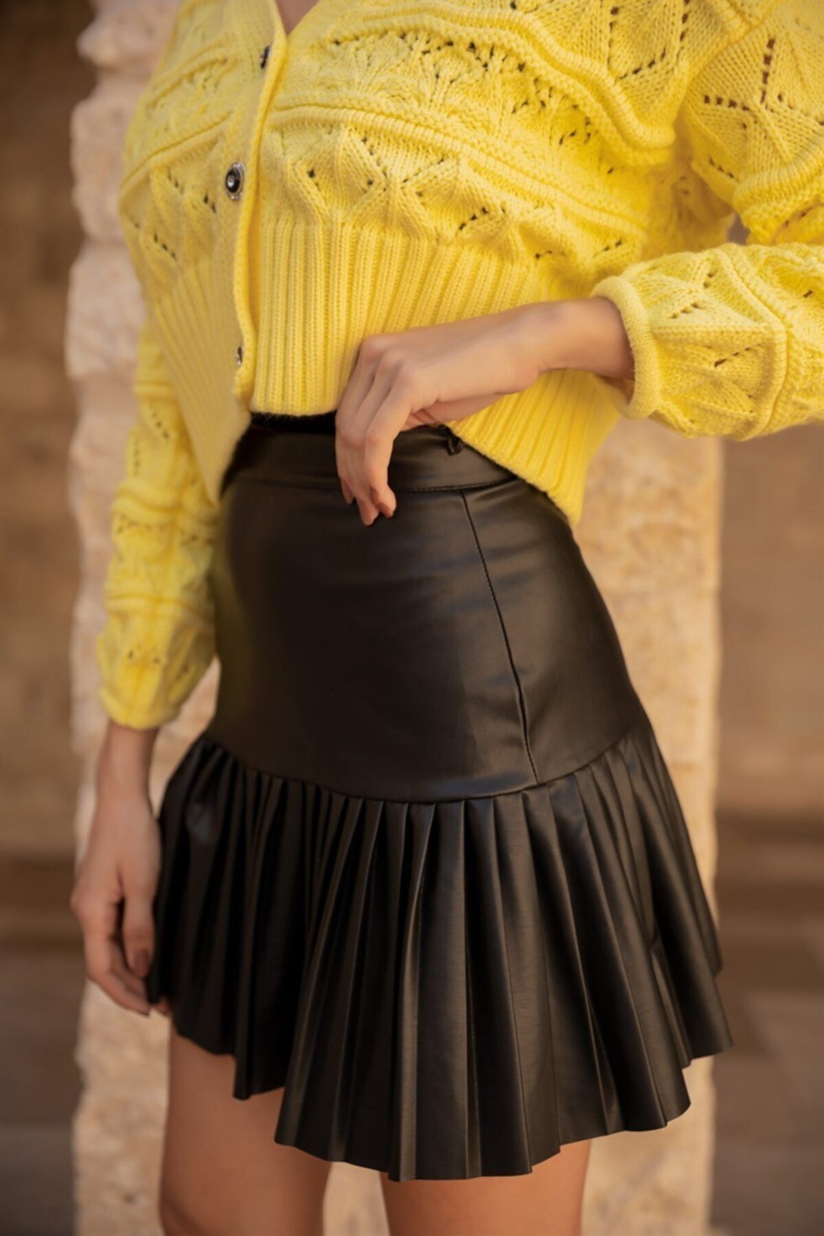 IŞILDA Kadın Giyim Eteği Pileli Mini Deri Etek