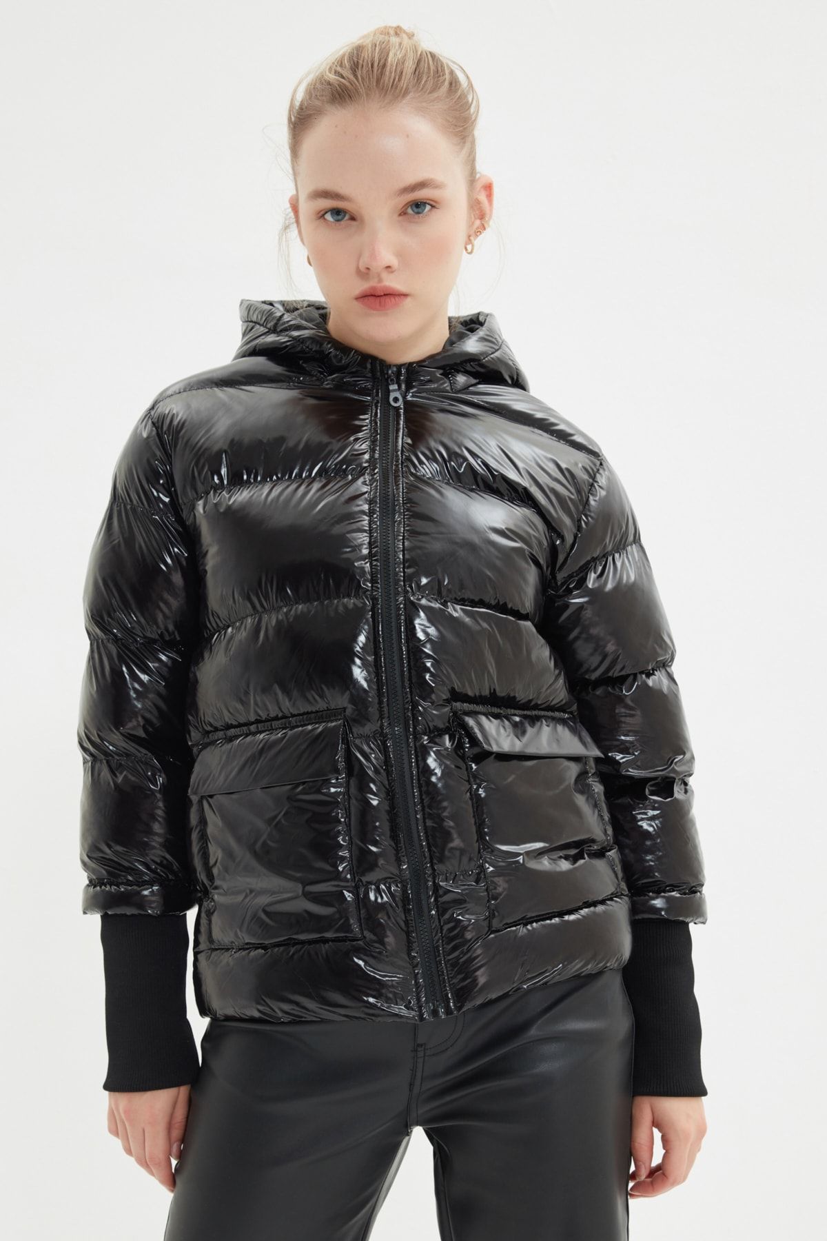 Trendyol Collection-Jachetă pufă lucioasă cu nervuri negre TWOAW20MO0014 8
