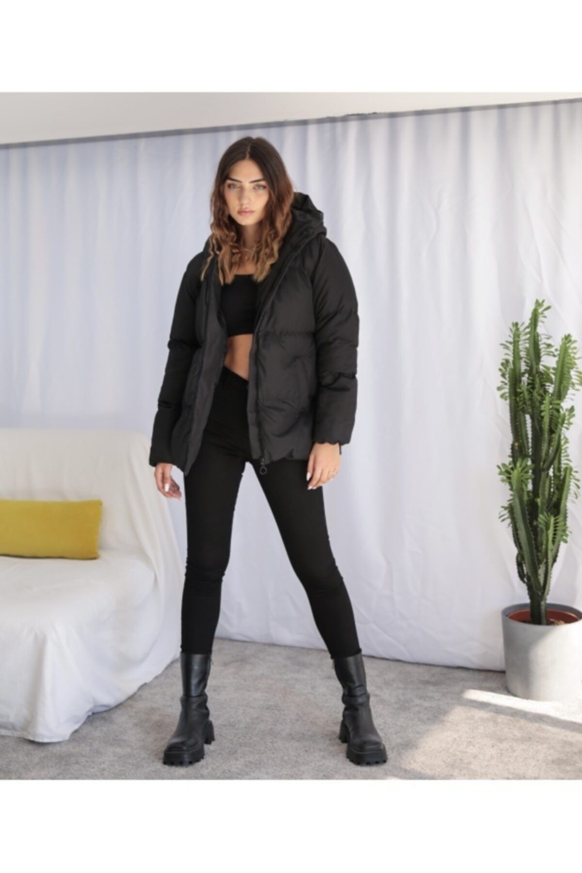 NONA-Płaszcz puchowy typu oversize – czarny 3