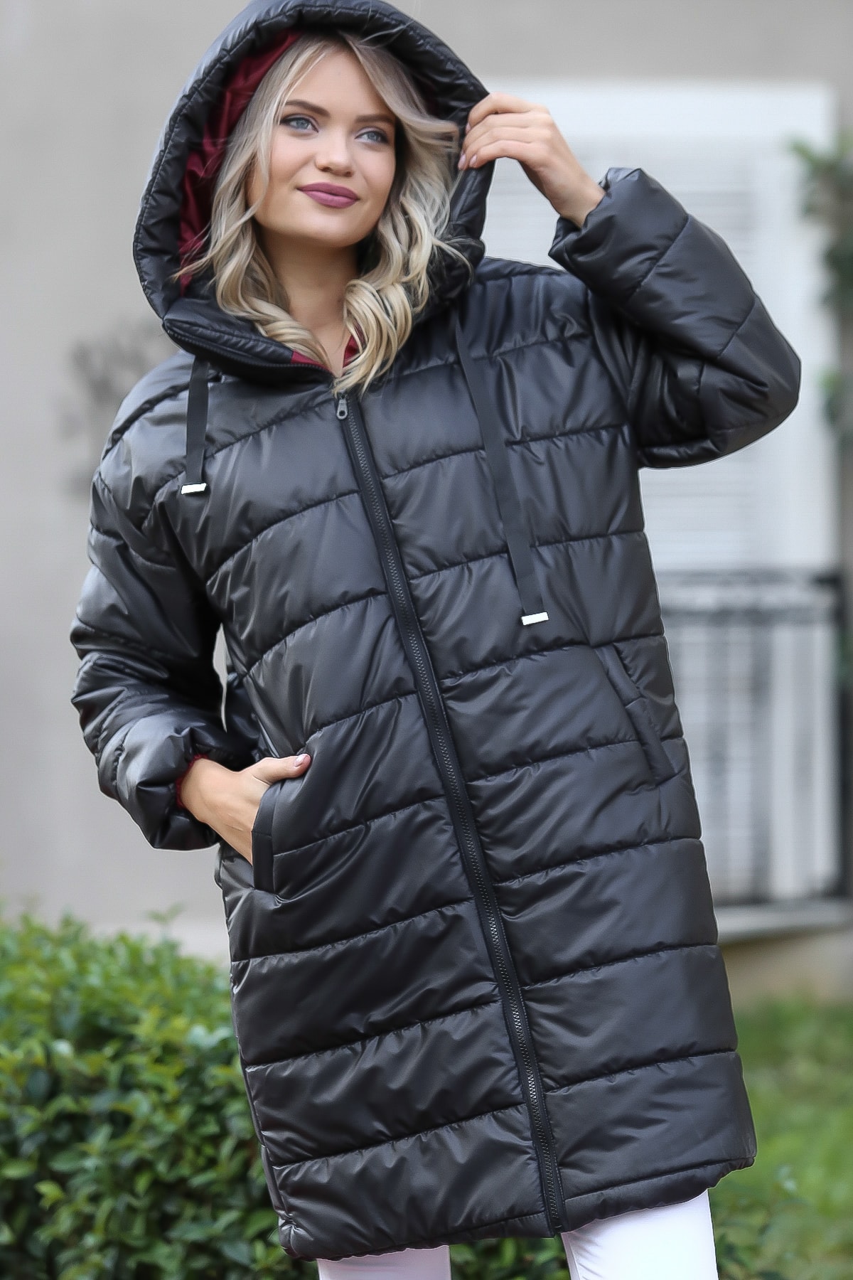 Chiccy Kadin Siyah Kapusonlu Uzun Sisme Mont M10210200ka99851 Fiyati Yorumlari Trendyol