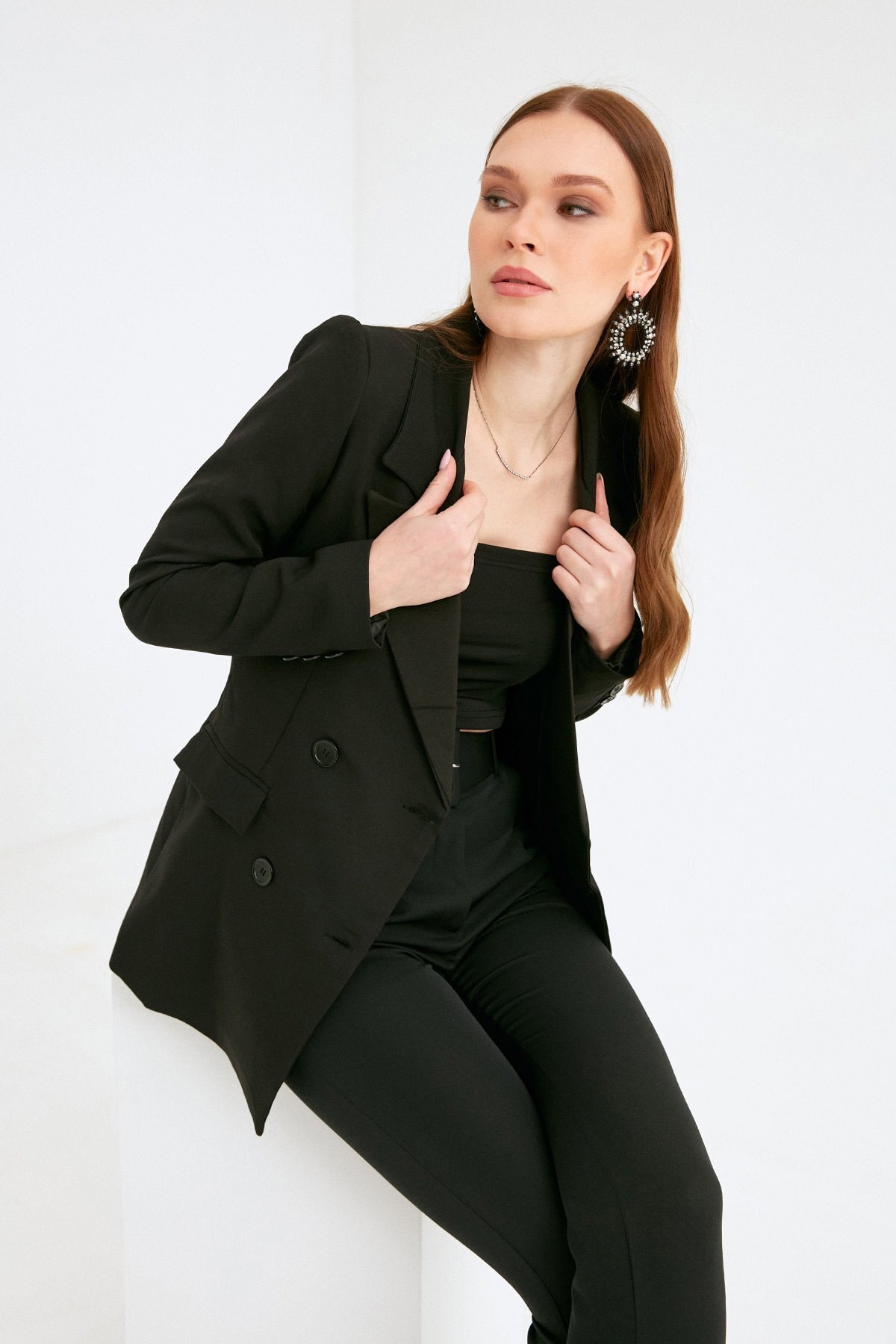 Kadın Siyah Düğmeli Blazer Ceket