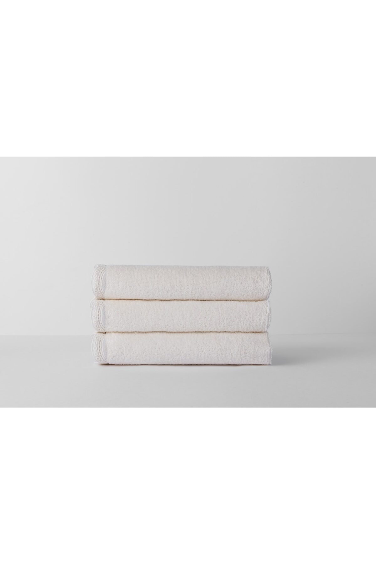 Lace Hand Towel Smyrna