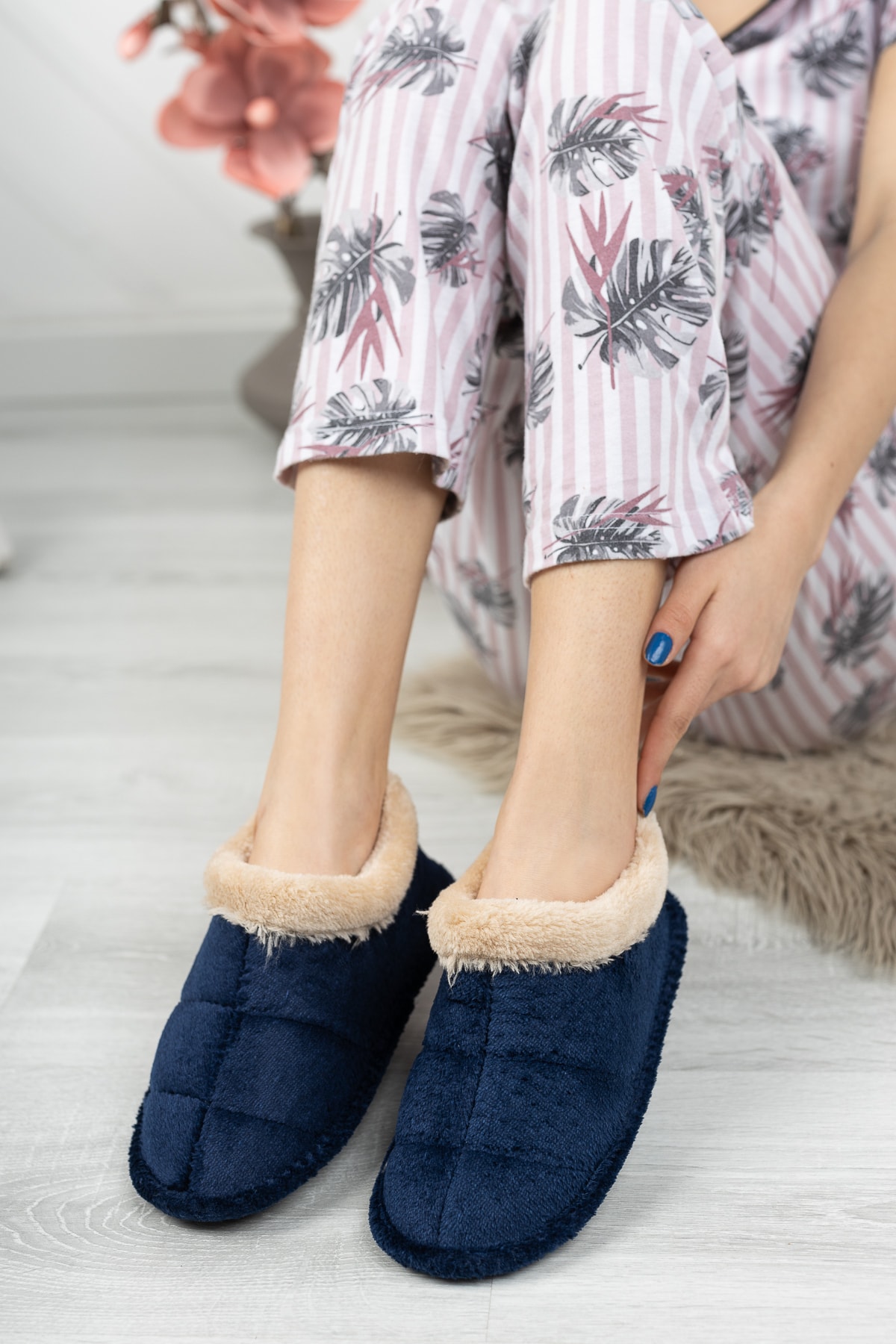 Ekol Ayakkabi Unisex Peluşlu Ev Pandufu görsel 2