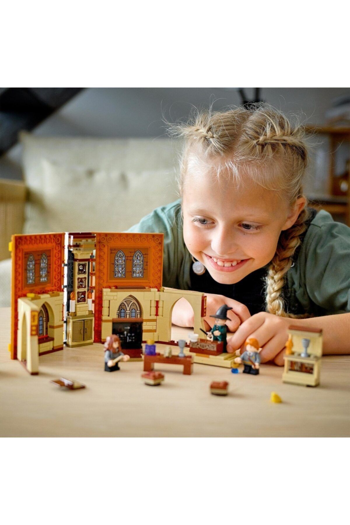 LEGO-Harry Potter Hogwarts Memory: Transfiguration Lesson 76382 Professor Mcgonagall's Room; collection 5