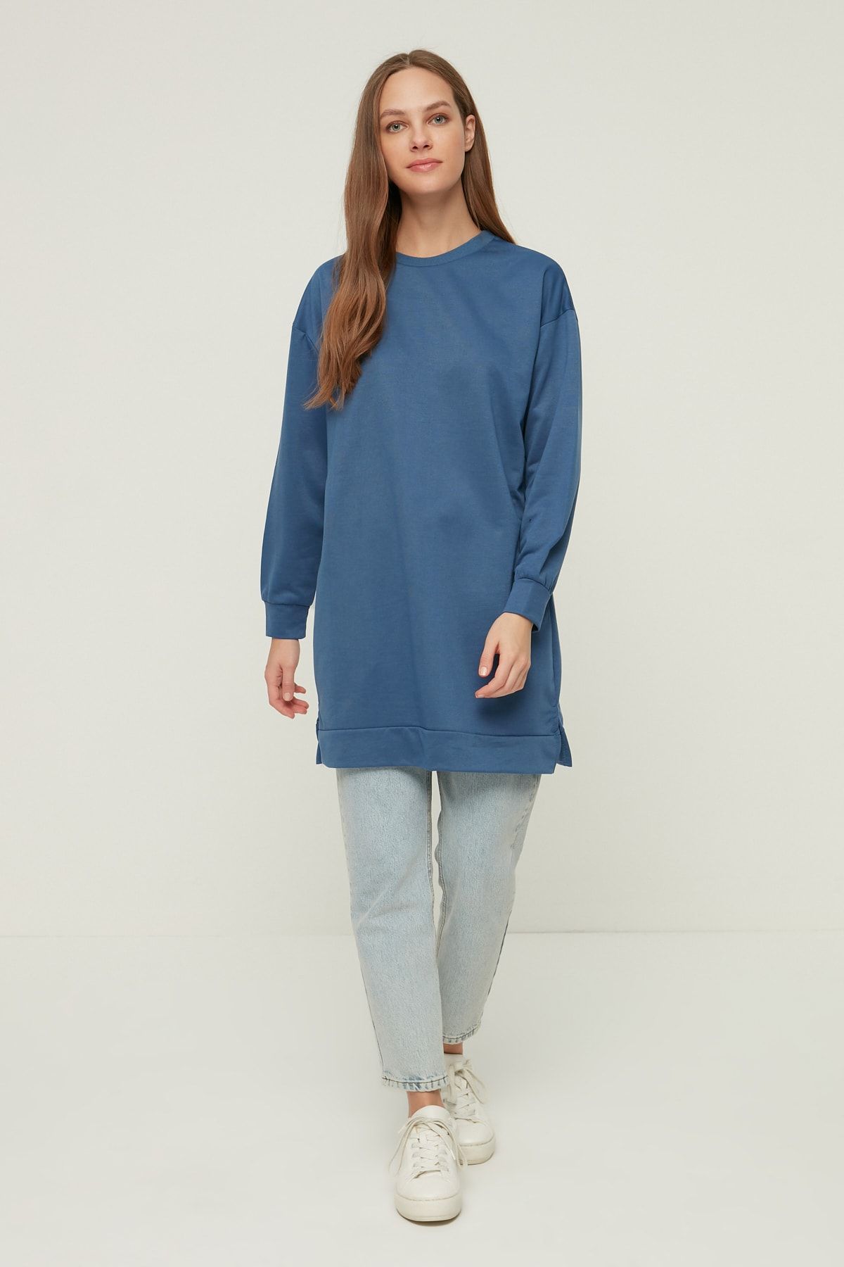 Trendyol Modest-Základní pletená mikina Indigo Crew Neck Deck Detailed TCTAW22TW0138 4