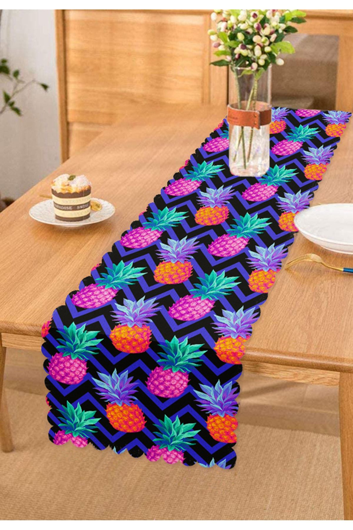 Realhomes Alergăr Decorativ Cu Model De Ananas Cu Fundal În Zig-zag Albastru - One Size