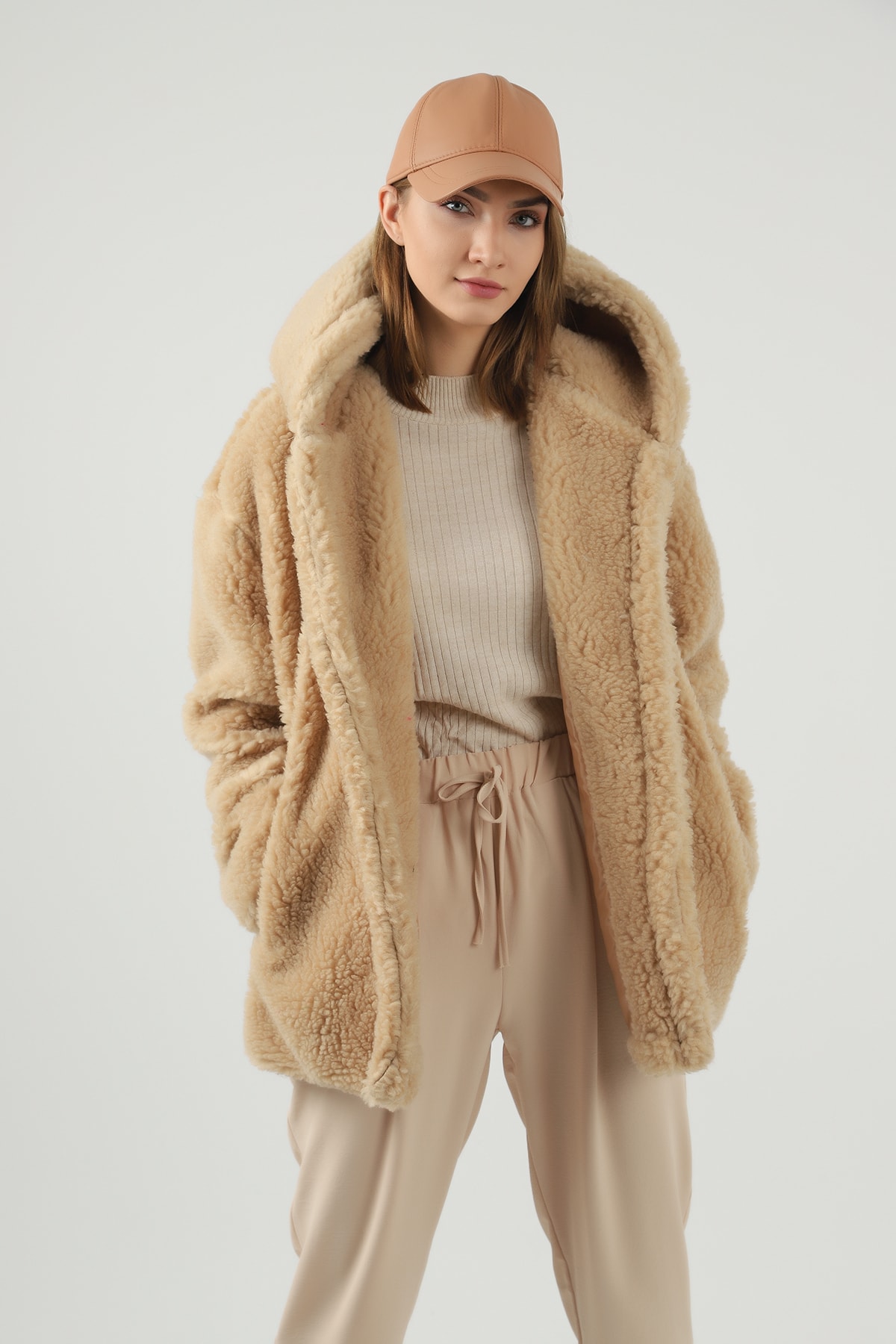 Swass Короткий капюшон Camel плюш