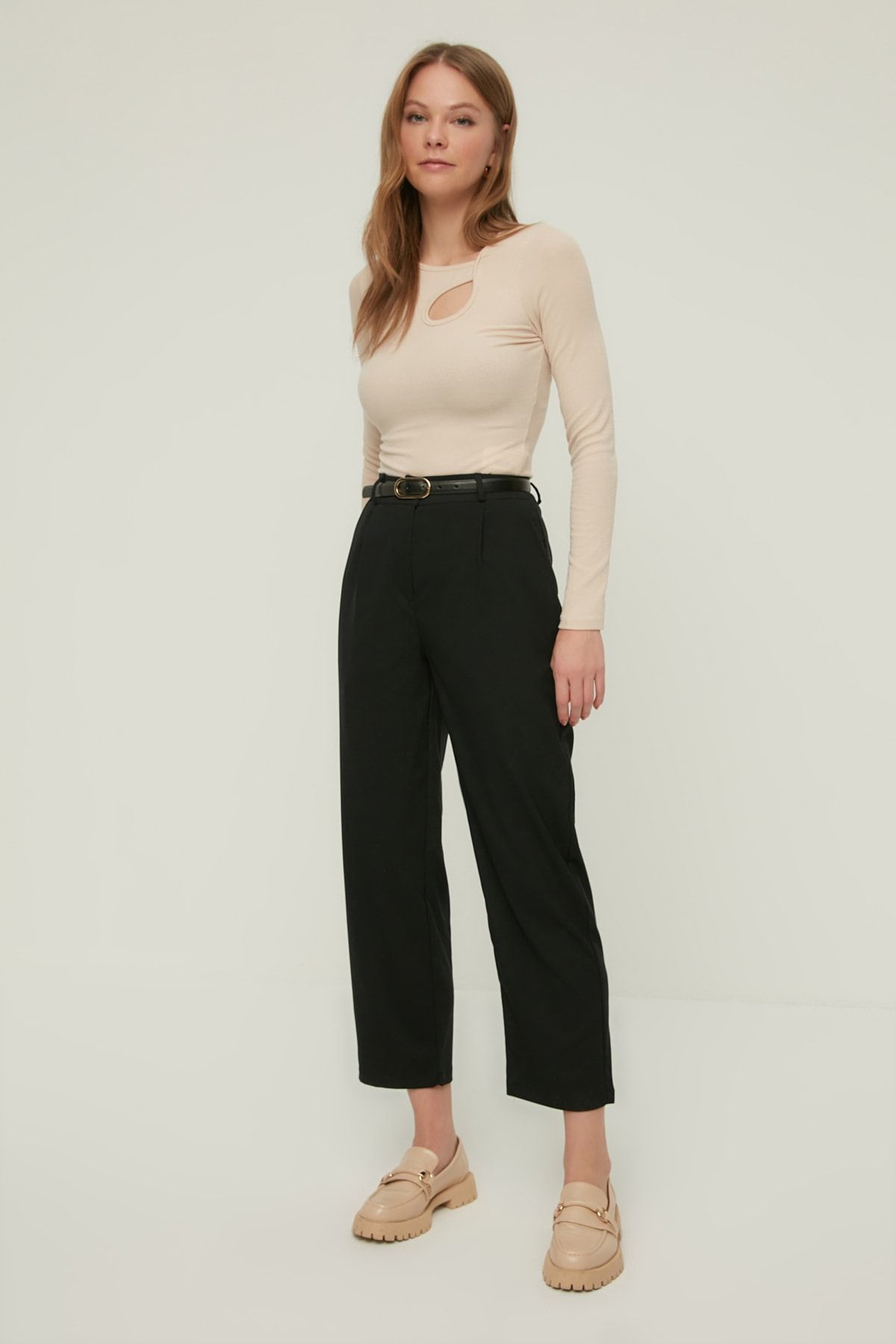 Trendyol Collection Hose Schwarz Straight Fast ausverkauft