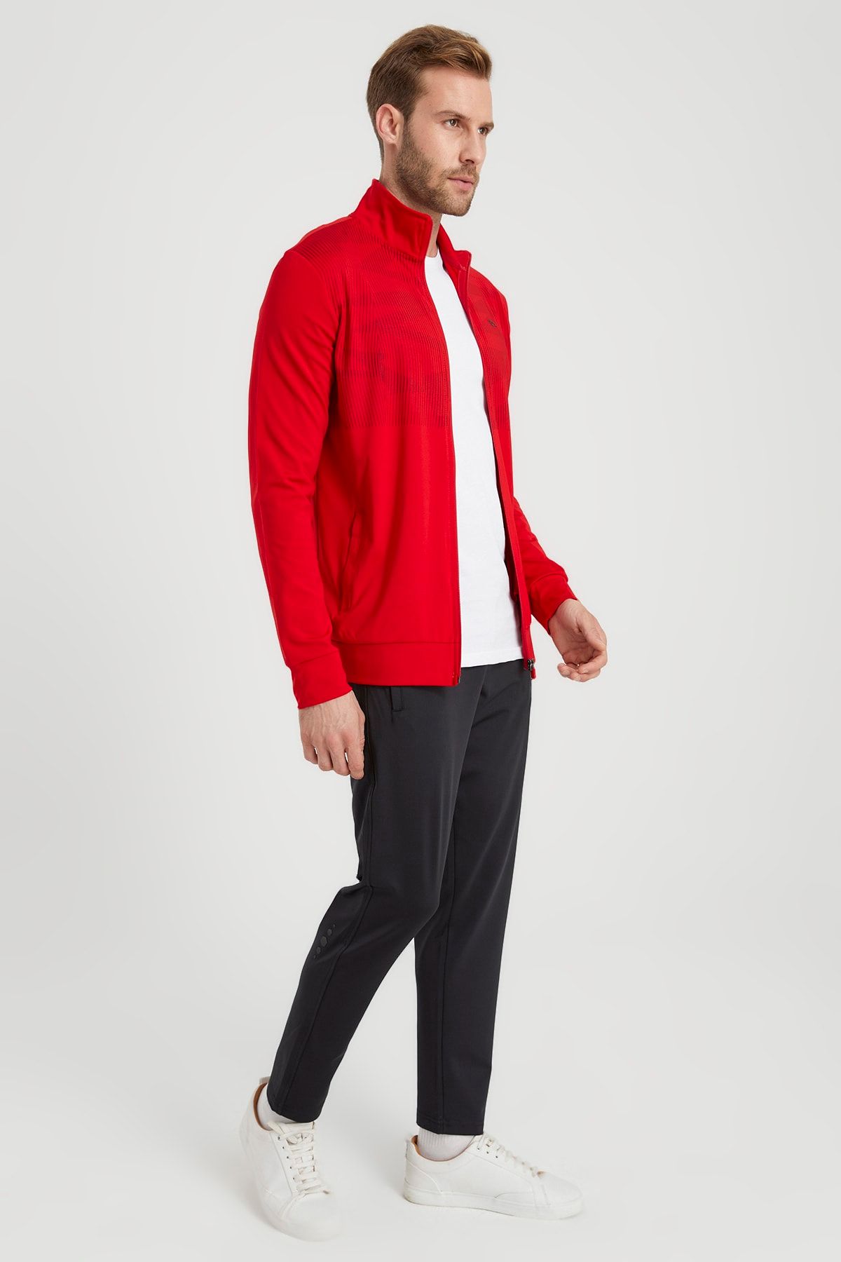DYNAMO-Men's Red Diving Fabric Tracksuit Set with Print Detail on the Front 9