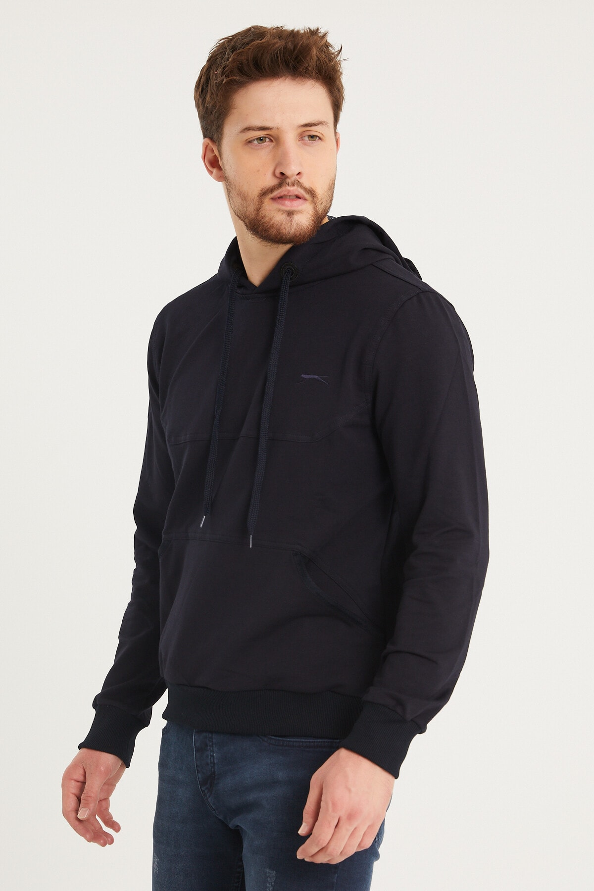 سویشرت اسلازنگر مردانه پارچه آبی سرمه ای اسپرت راسته Regular/رگولار    Regular/رگولار اسپرت | Slazenger ST20WE125 - تصویر 3