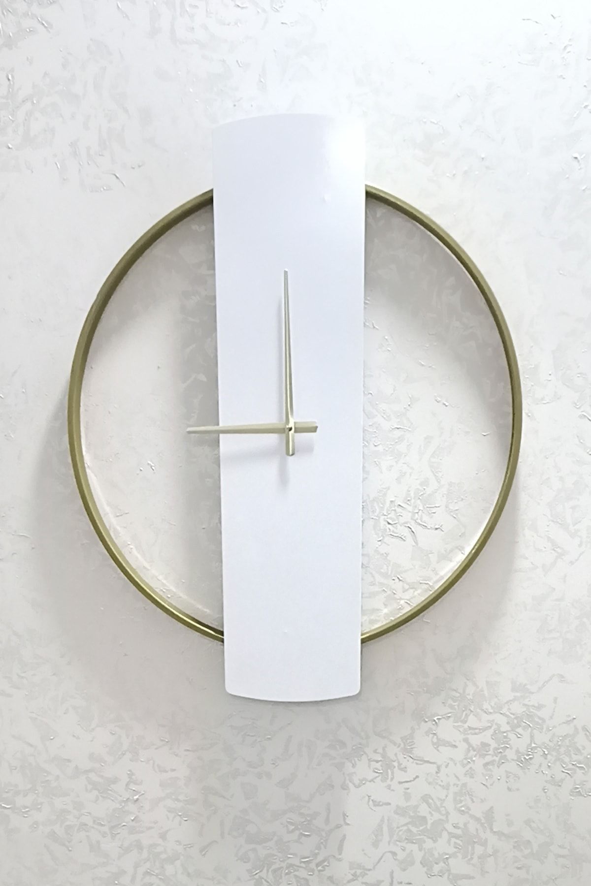 AGA KONSEPT Iron Board 60 Cm Gold Özel Tasarımlı Metal Halkalı Ahşap Modern Dekoratif Duvar Saati