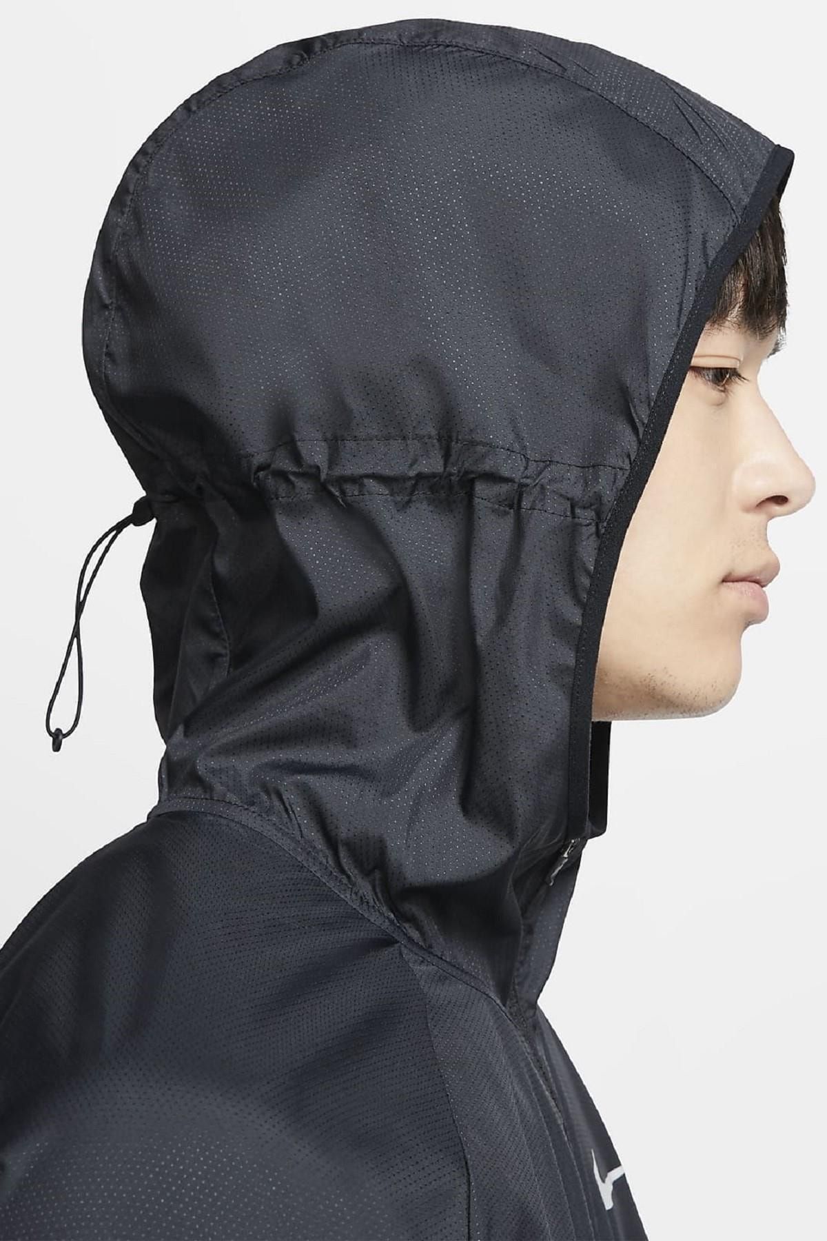 Nike running essentials jacket in black on sale