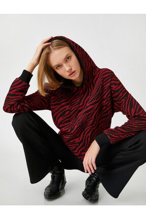 Koton Kadın Kap&uuml;şonlu Desenli Sweatshirt