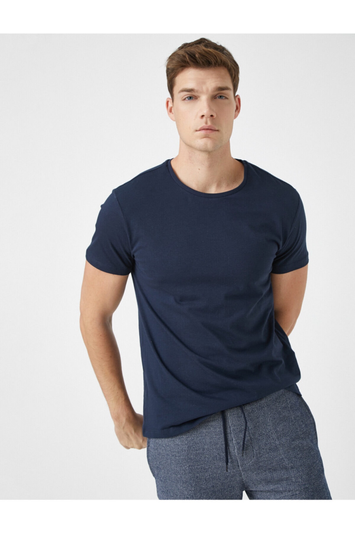تیشرت مردانه آبی سرمه ای کوتون | 1YAM12136LK اورجینال - تصویر 2