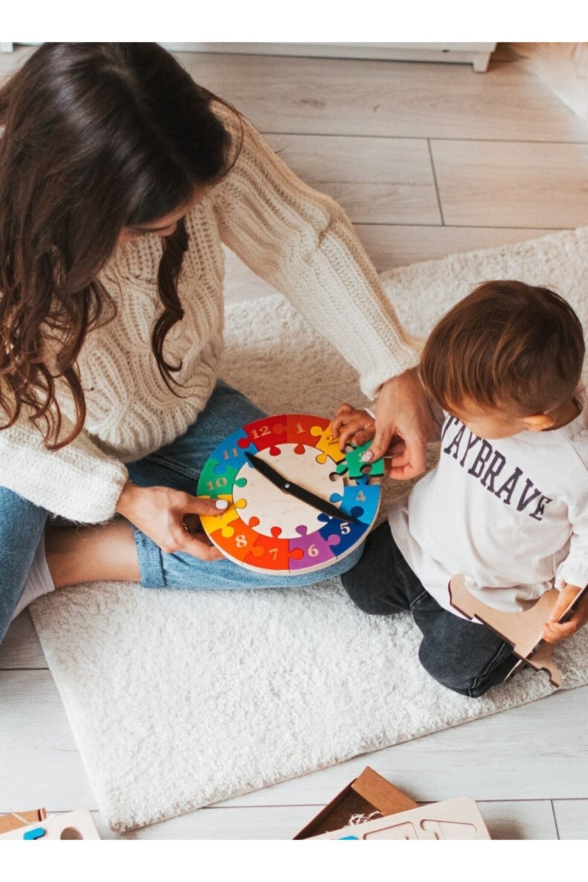 من ساعت‌ها را یاد می‌گیرم: پازل دایره‌ای رنگارنگ