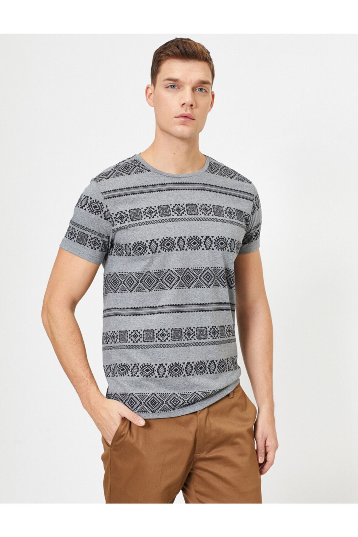 Koton T-Shirt Grau Regular Fit Fast ausverkauft