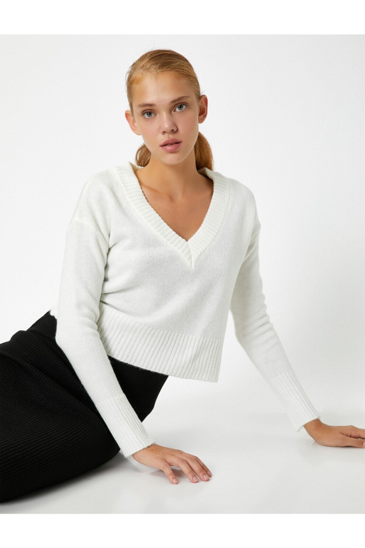 Koton Pullover Ecru Regular Fit Fast ausverkauft