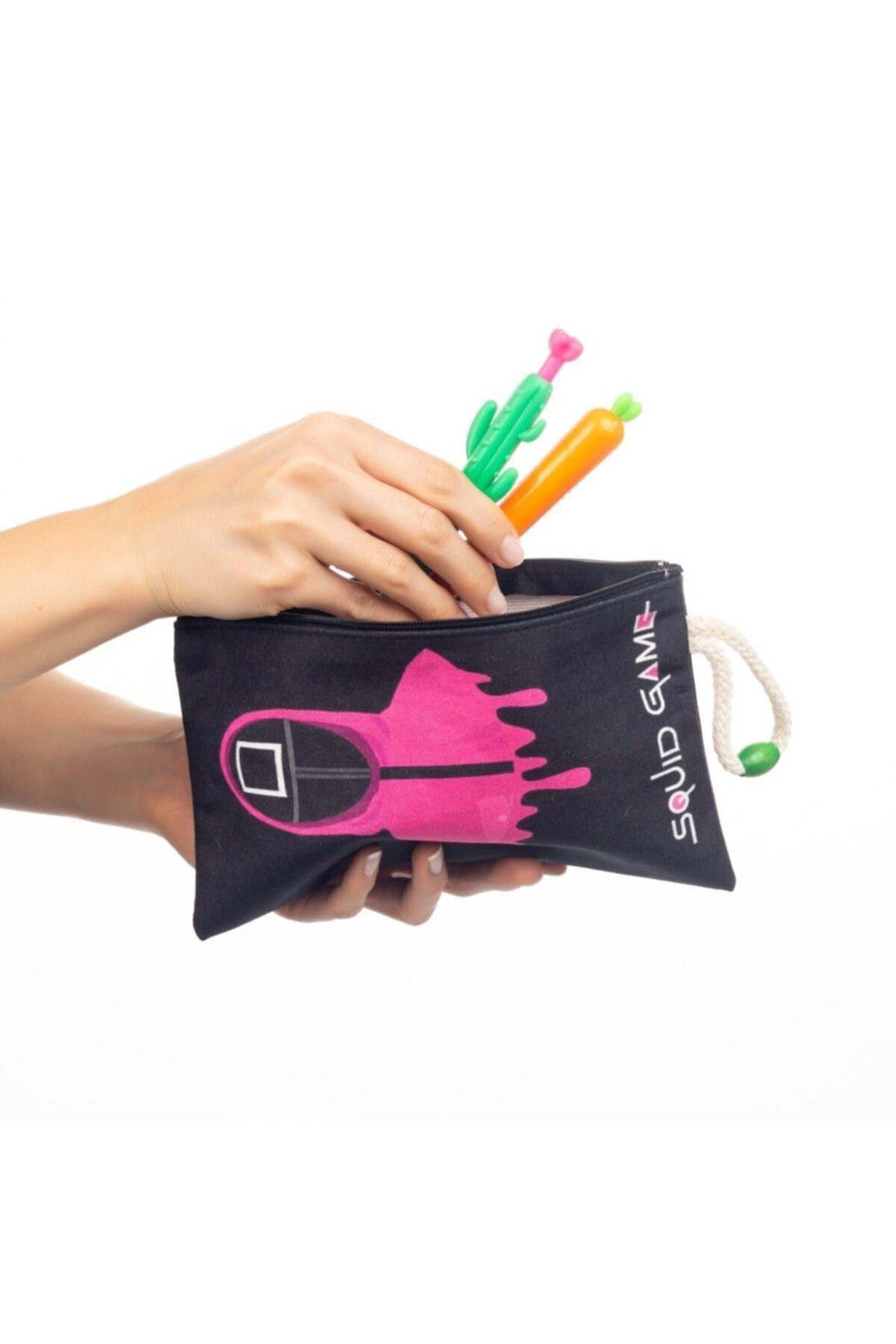 Makko Polo-Black Cloth Pen Holder with Squid Game Design 2