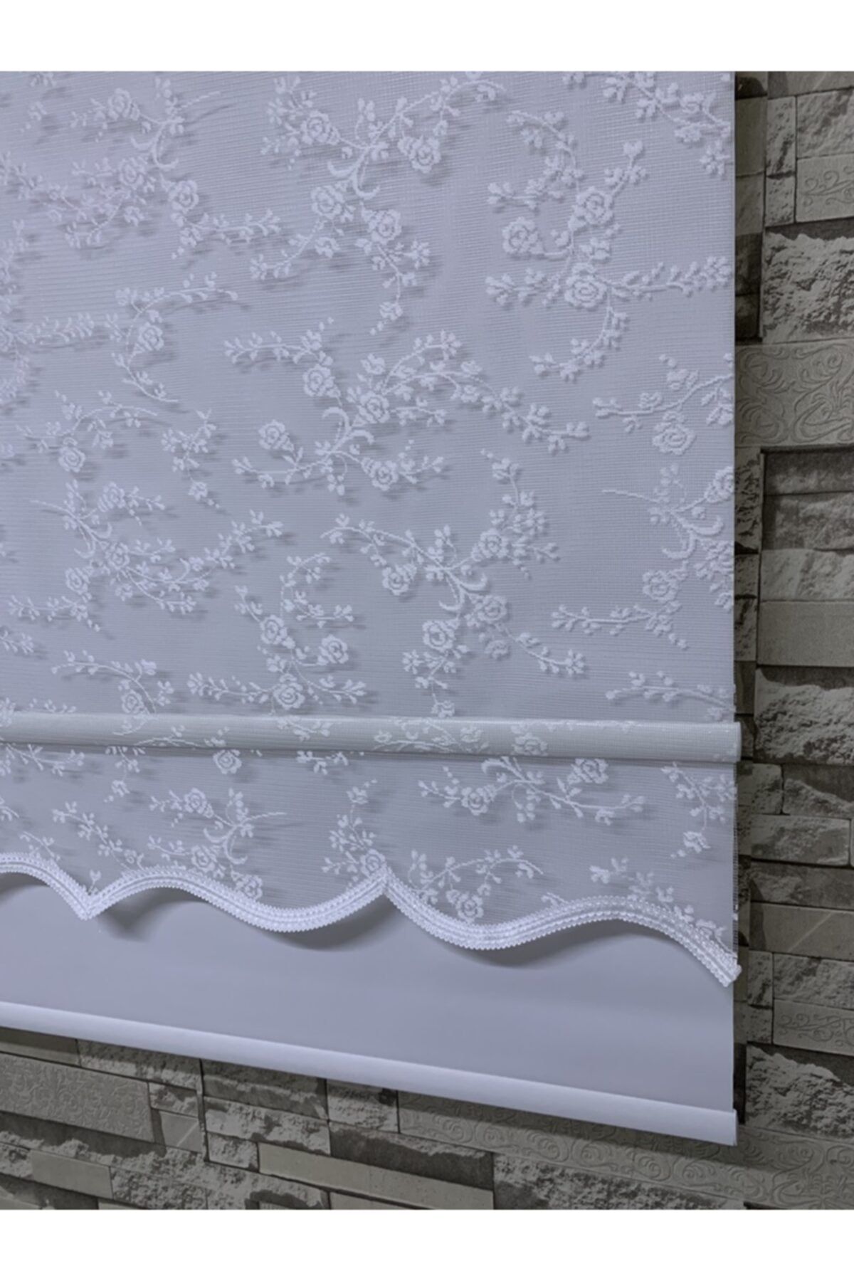 PERDECİNİZ-Ivy Small Rose Patterned Double System Tulle Roller Blinds Cream Color (with Skirt) 2