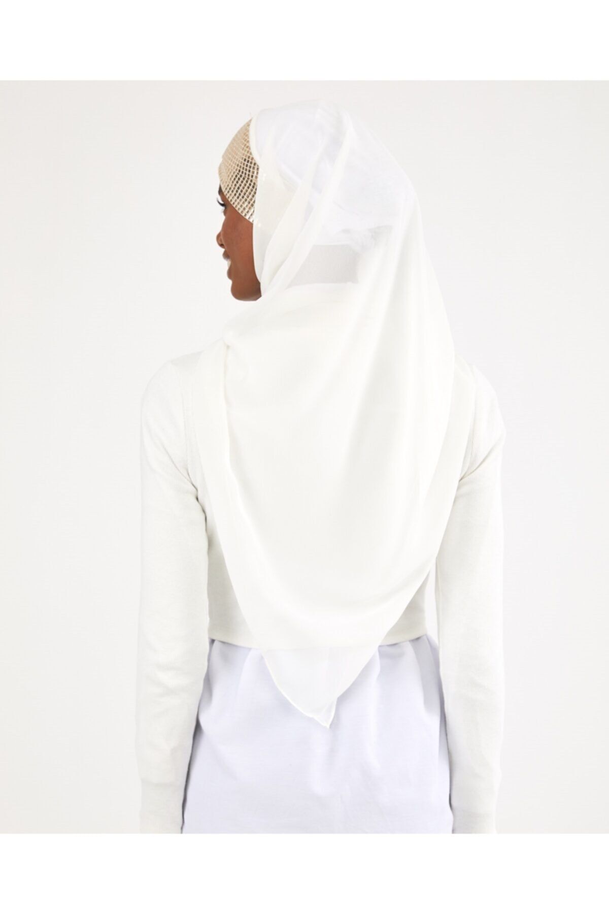 Differenza-Triangle Chiffon Scarf - Ecru Gold 3