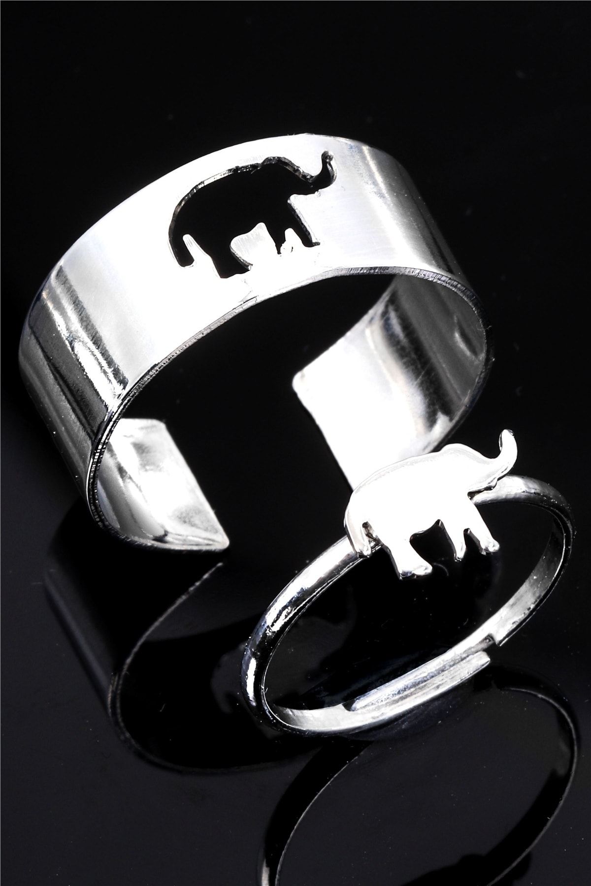 LABALABA-Silver Color Lacquer Plated Adjustable Pair of 2 Rings with Elephant Figure 1