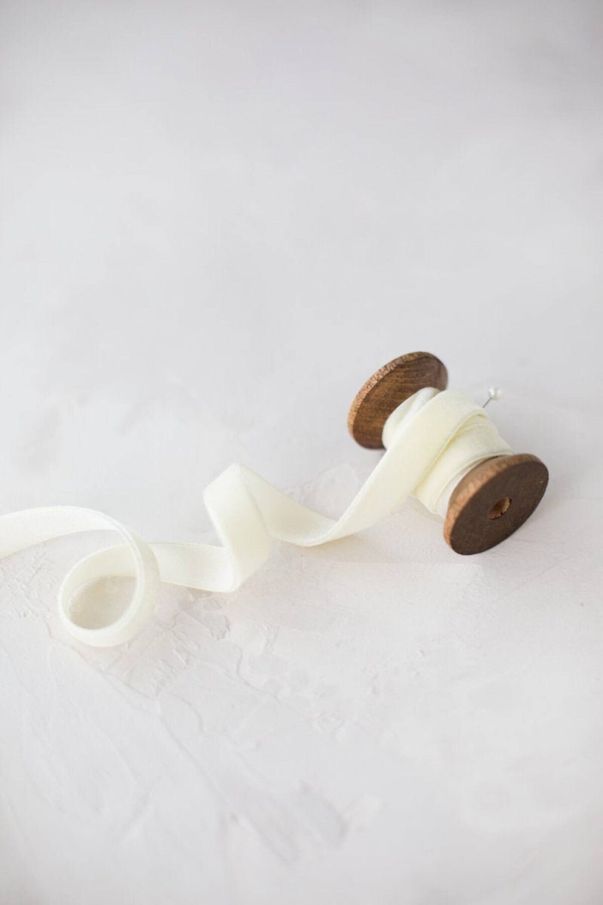 E Elmas Krem Kadife Kurdele (1CM - 5M)