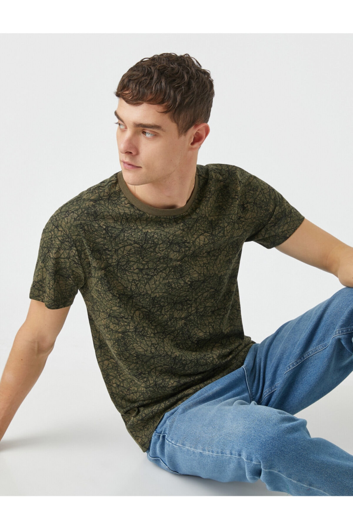 Koton T-Shirt Grün Slim Fit Fast ausverkauft