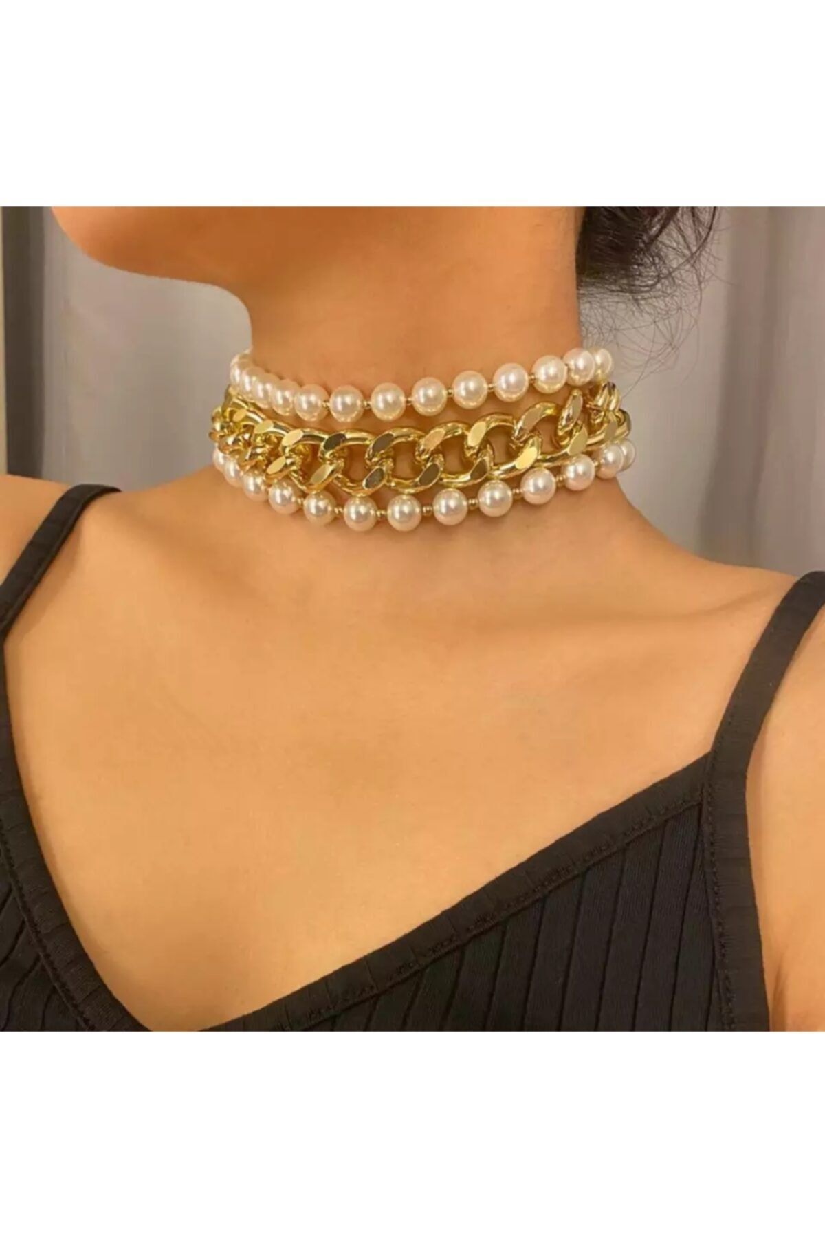 Pearl chain choker hotsell