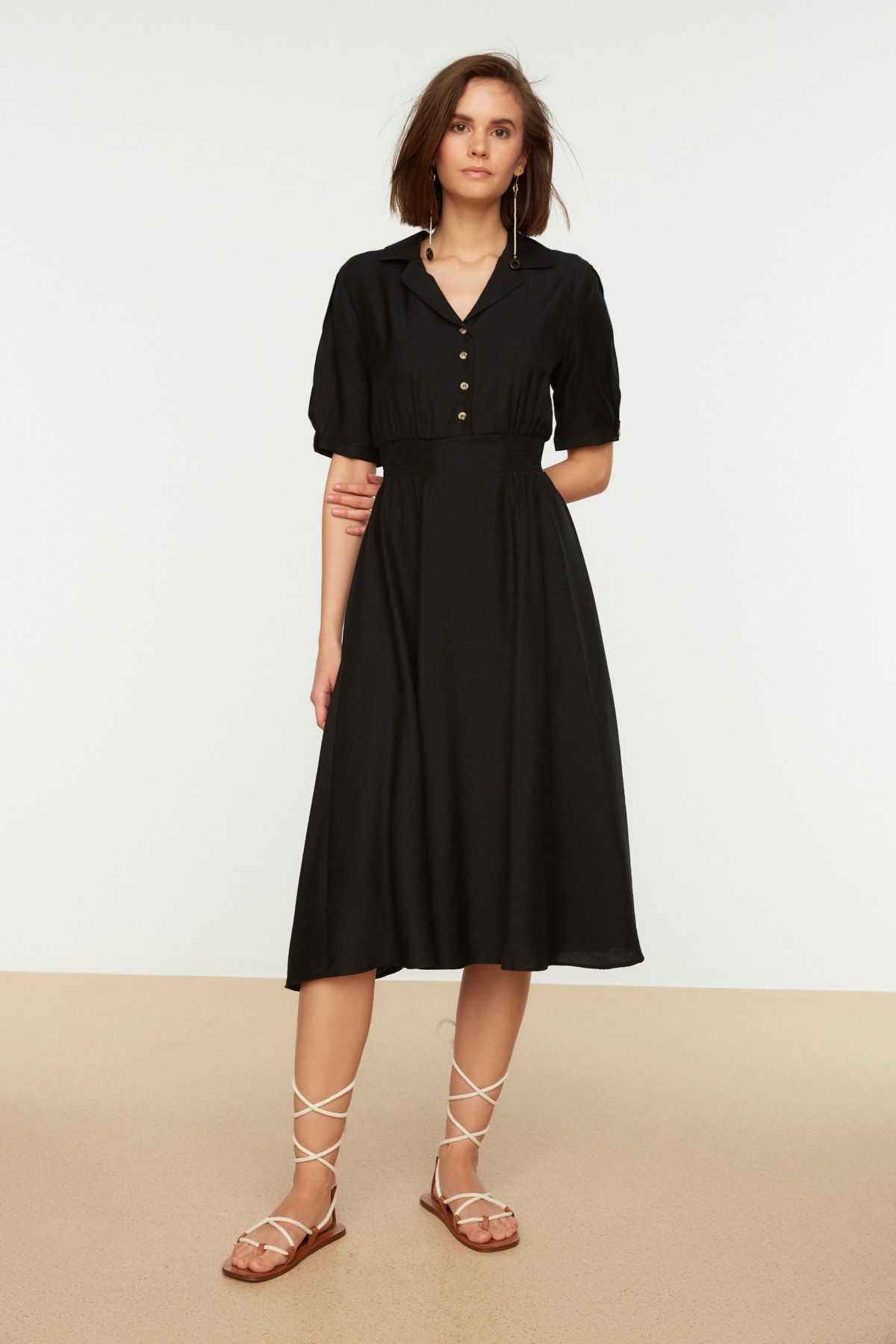 Trendyol Collection Czarna Koszulowa Sukienka Midi Z Kołnierzykiem W Kształcie Litery A Kobieta - 38