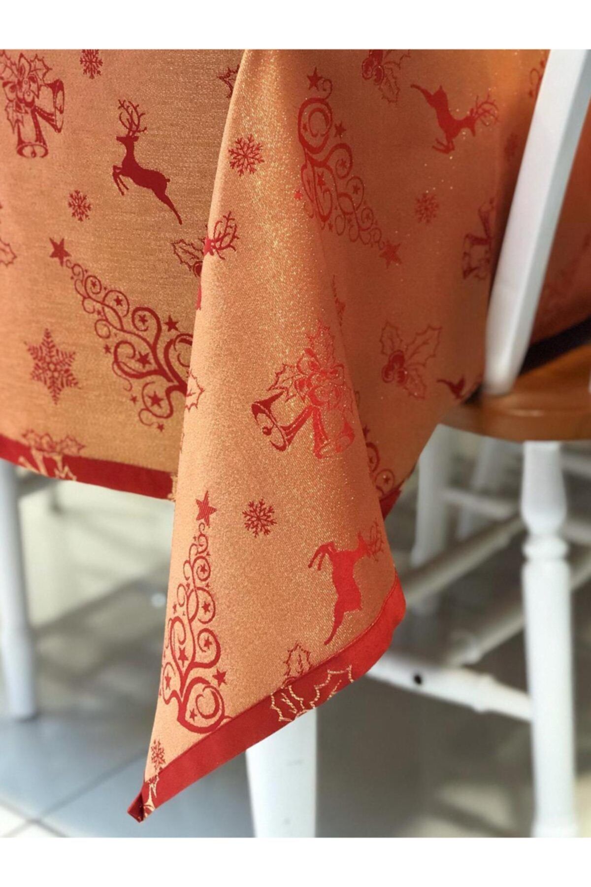 ÇIRPAN EV-Red Gold Snowflake Pattern Tablecloth 2