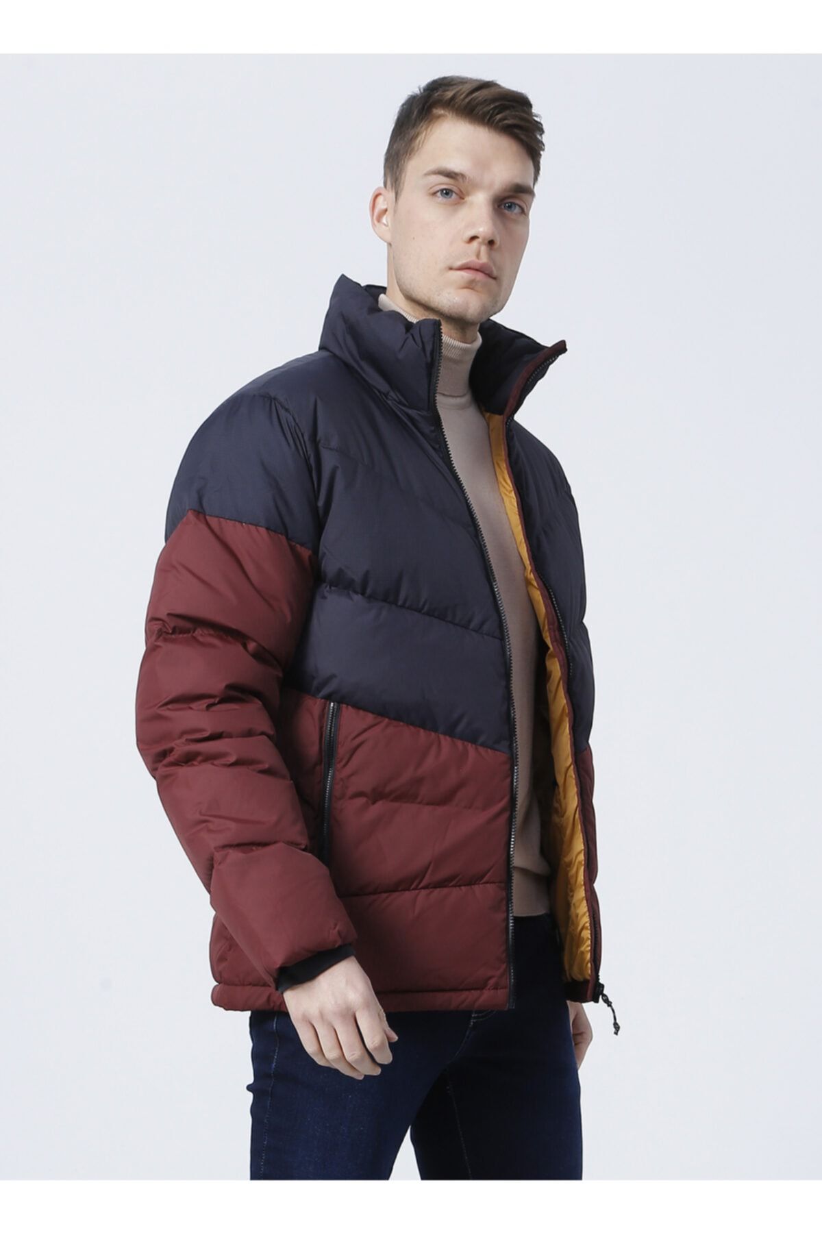 Jack wolfskin deals bomber jacket