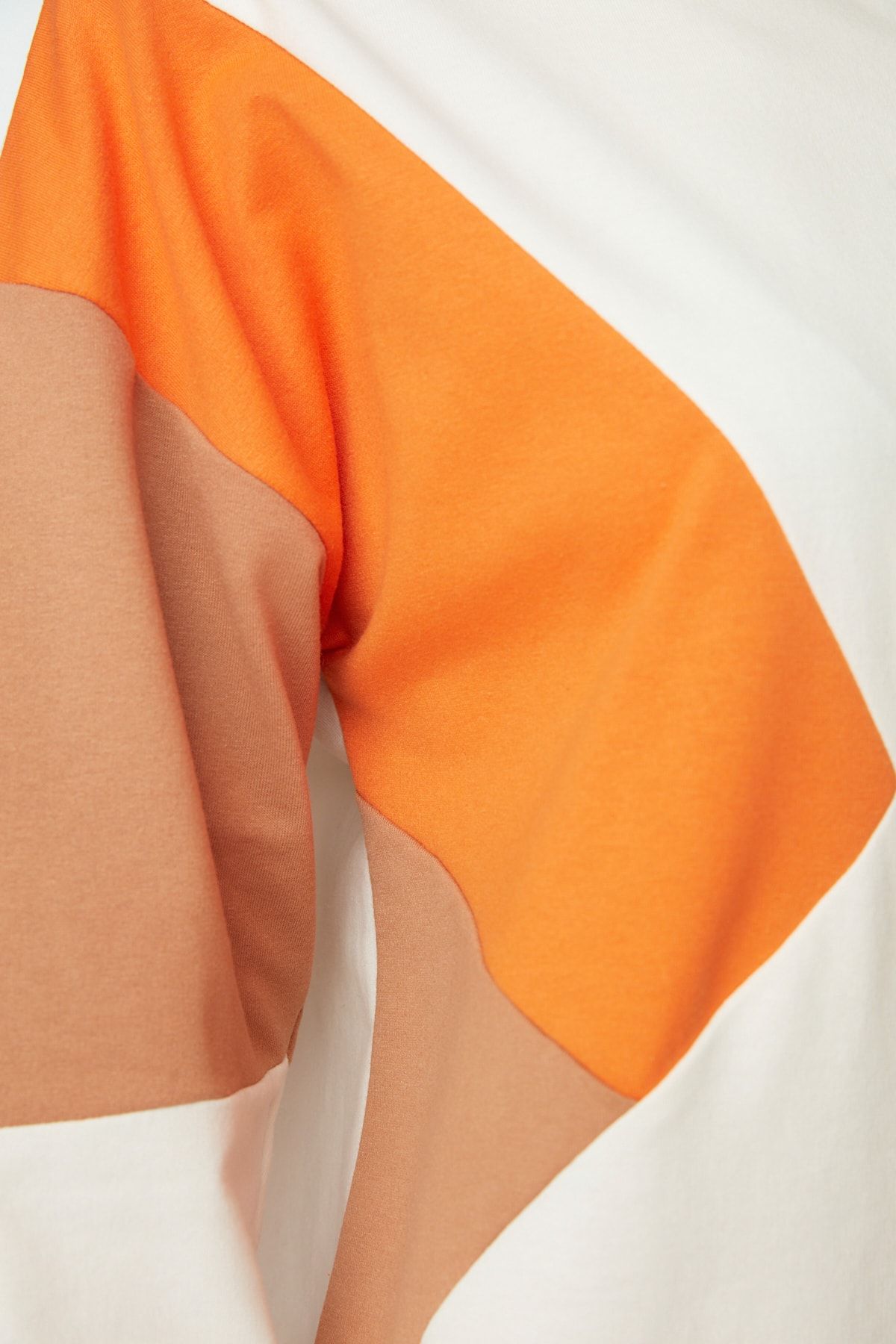 Trendyol Modest-Knitted Ecru Sweatshirt - Color Block, TCTAW22TW0021 4