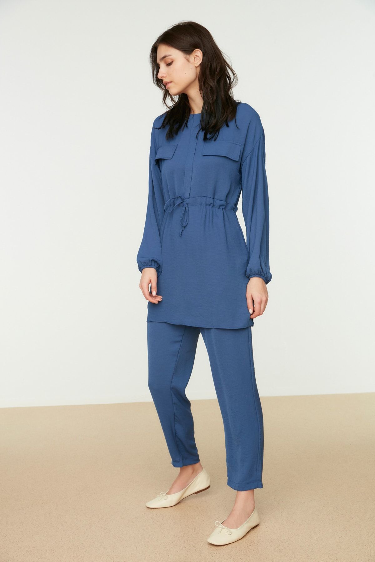 Trendyol Modest Mavi Beli Bağlamalı Cep Detaylı Aerobin Gömlek-Pantolon Takım TCTSS21AU0238 RN11139