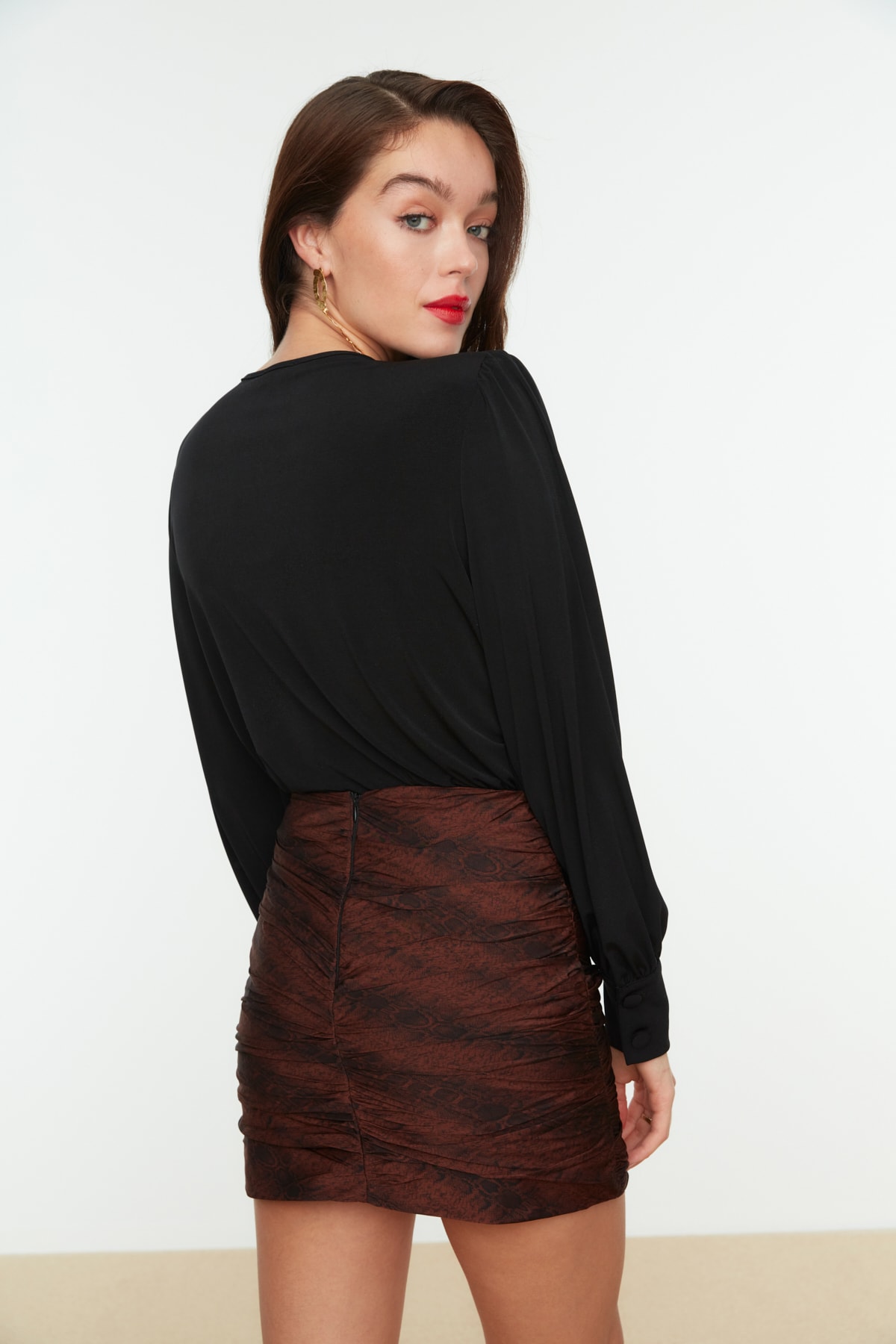 Trendyol Collection-Schwarzer Wickel-Strick-Body mit Druckknöpfen TPRSS21BD0029 5