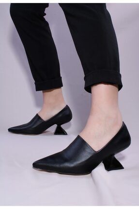 Şık Siyah Tasarım Topuklu Ayakkabı 3079
