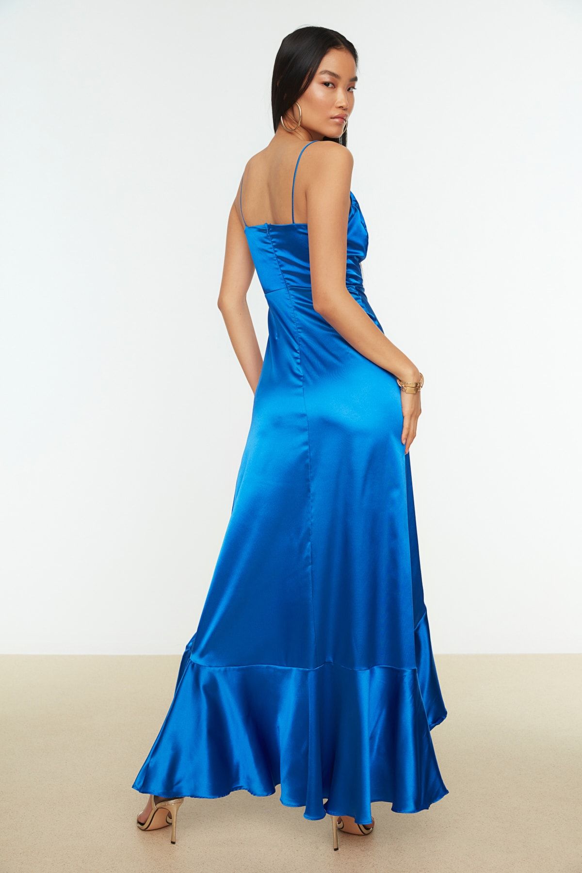 Trendyol Collection-Rochie de seara lunga cu voluri din satin - TPRSS20AE0198 7