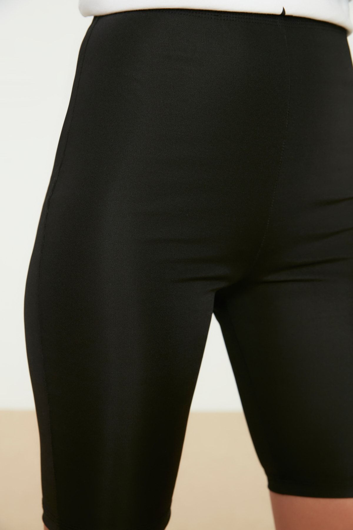 Trendyol Collection-Чорні блискучі легінси Biker Orme TWOSS19YN0151 5