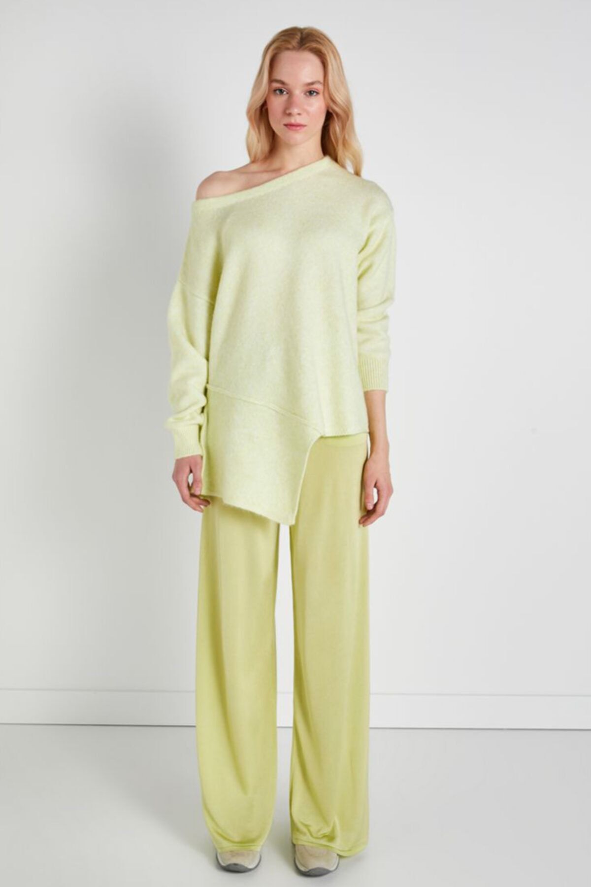 ZERPIL BLOUSE-SHEEREN LINE PANT