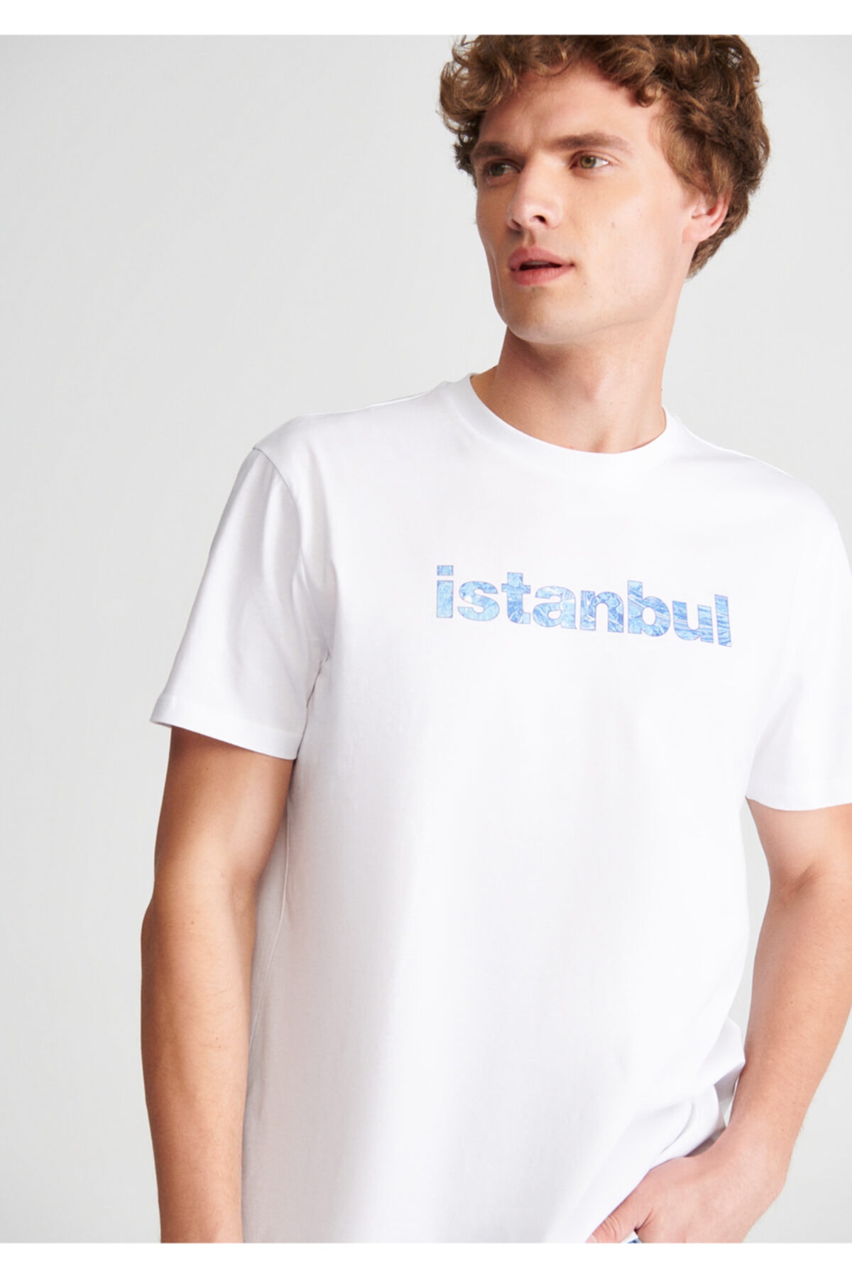 Mavi Istanbul Baskılı Beyaz Tişört Regular Fit / Normal Kesim 0610350-620
