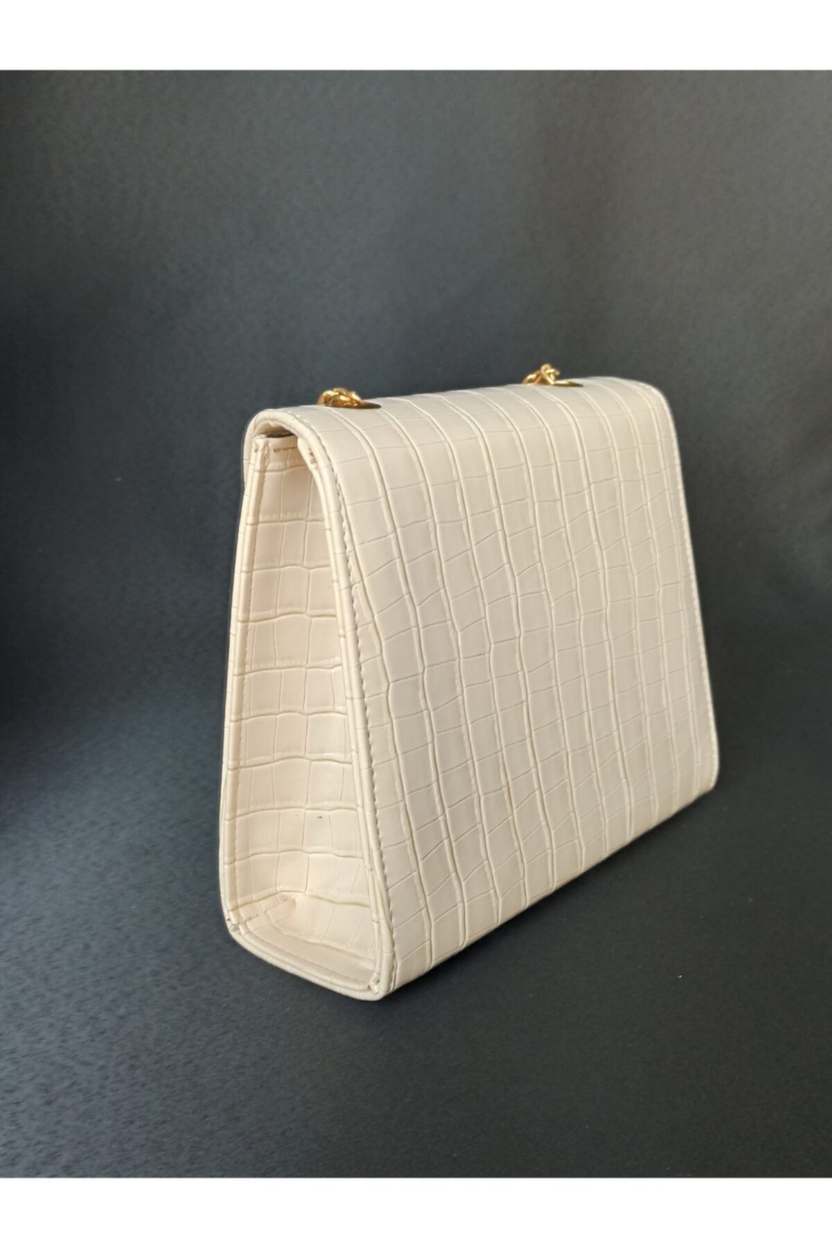 dizaynbag Krem Rengi Askılı Çanta SN6936
