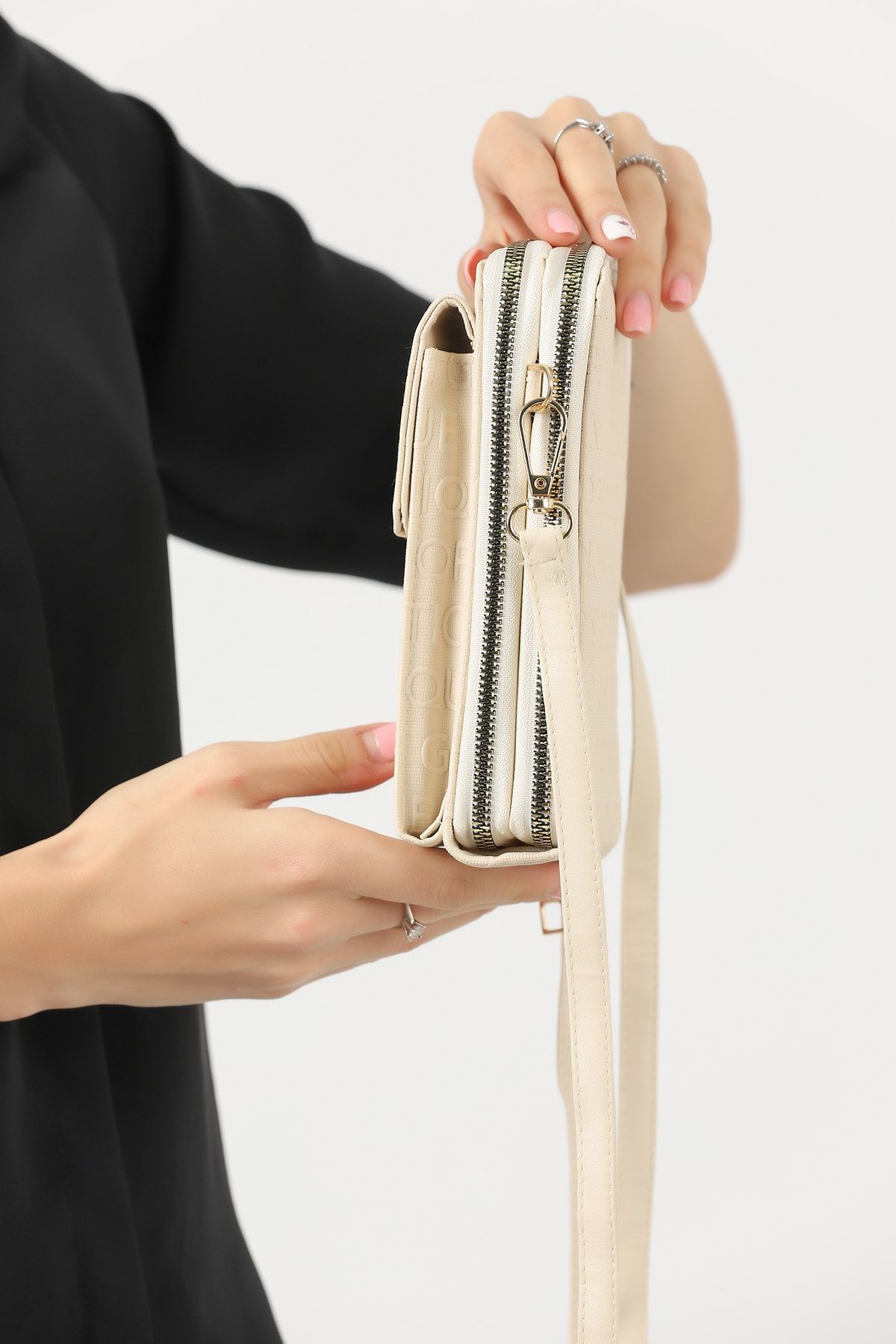 Phone clutch on sale crossbody