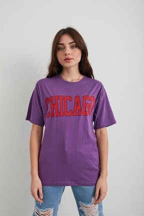 Kadın Mor Chicago Baskılı Oversize T-shirt 01TCHG
