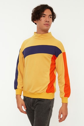 TRENDYOL MAN Hardal Erkek Regular Fit Pamuklu Sweatshirt TMNAW22SW0168