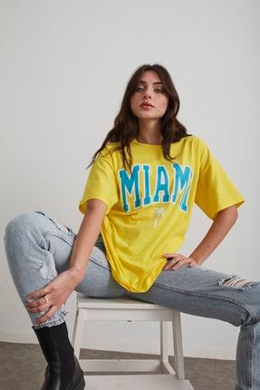 Kadın Sarı Miami Baskılı Oversize T-shirt 01TMM