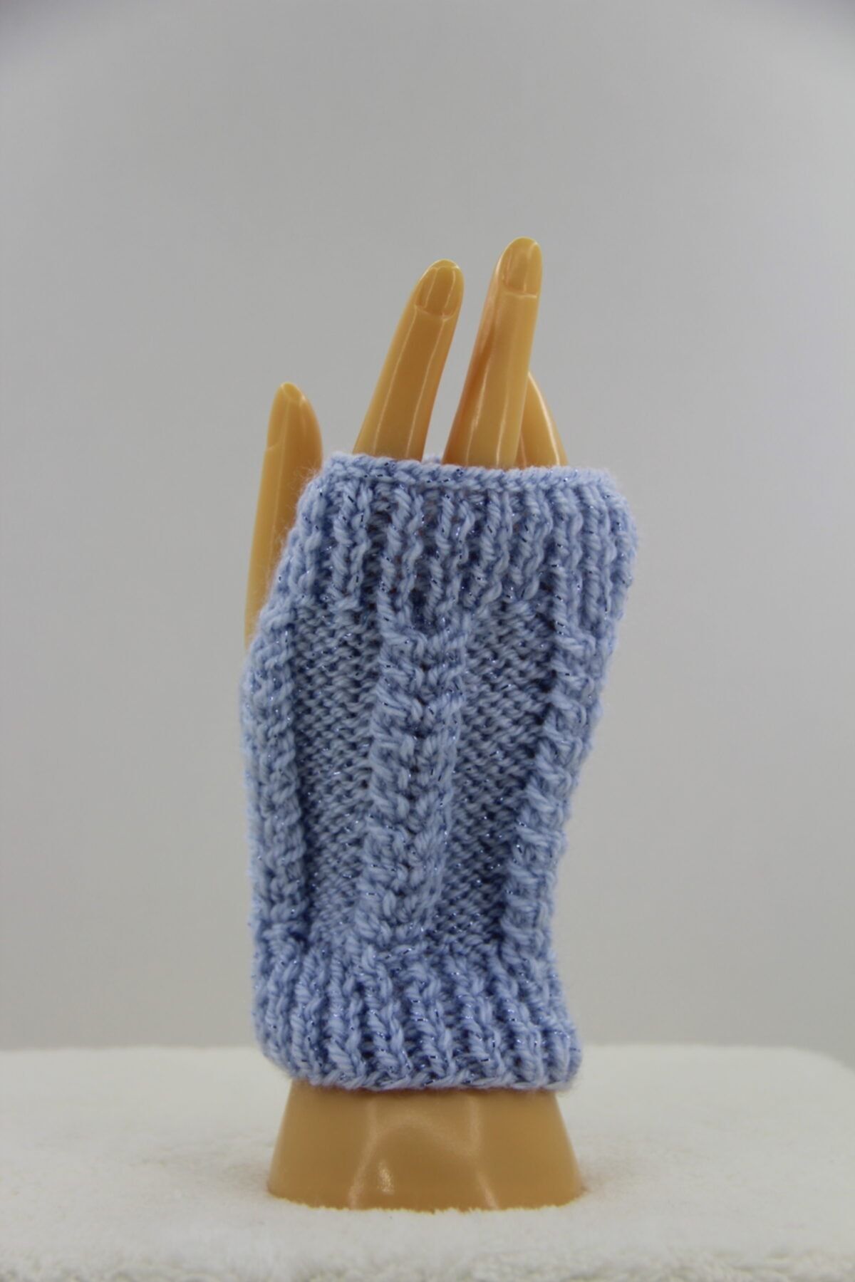Hand knitted gloves new arrivals