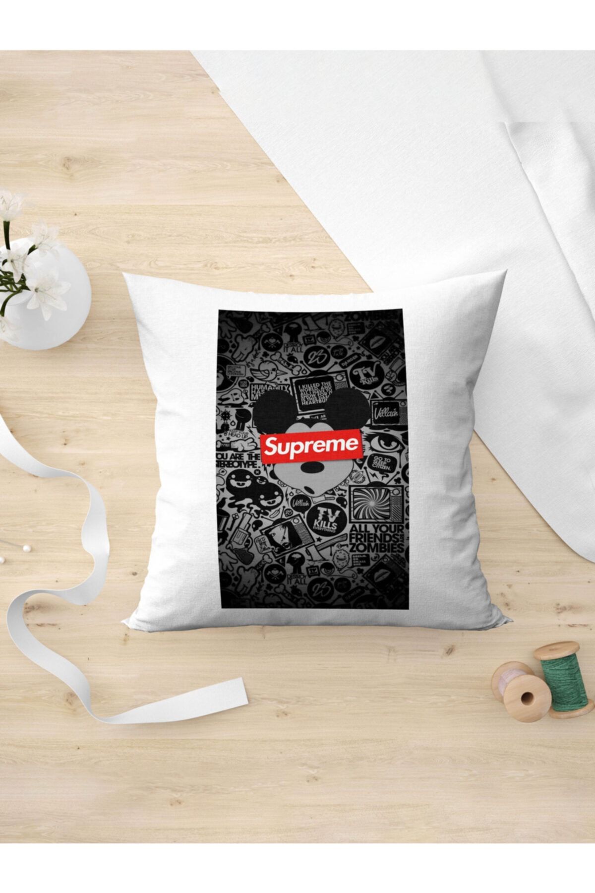 Panorama Ajans Supreme Mickey Mouse Printed Pillow Case Trendyol