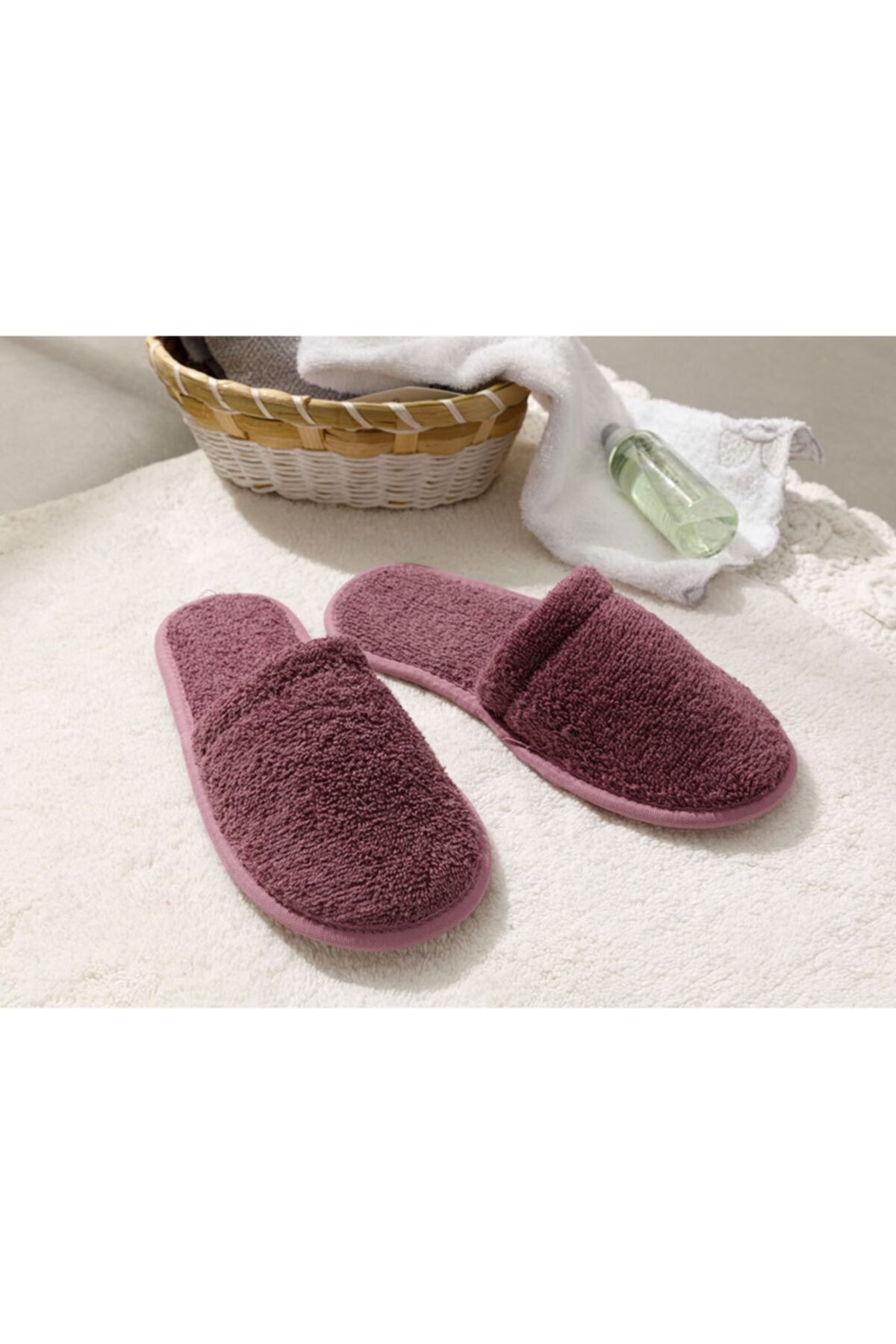 Slippers english 2025