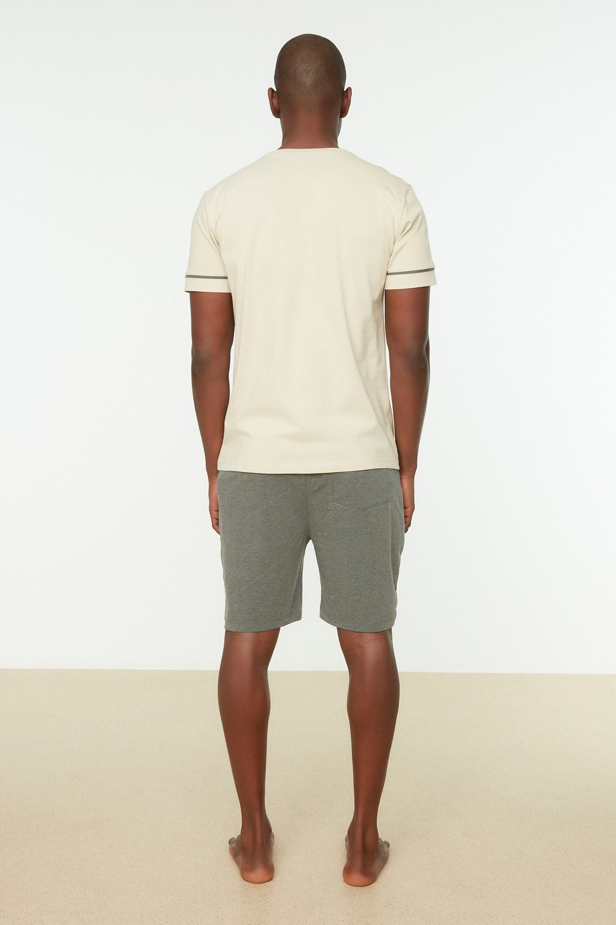 Trendyol Collection-Bézs Regular Fit nyomott rövidnadrág pizsama szett TMNSS22PT0207 5