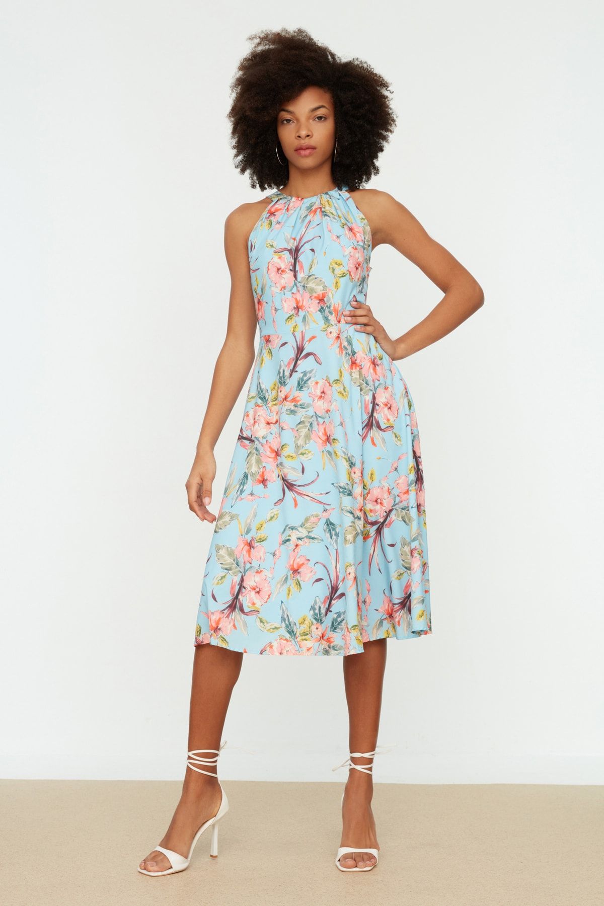 Trendyol Collection Blue Flounce TWOAW21EL0354 Tkané šaty TWOSS21EL1676