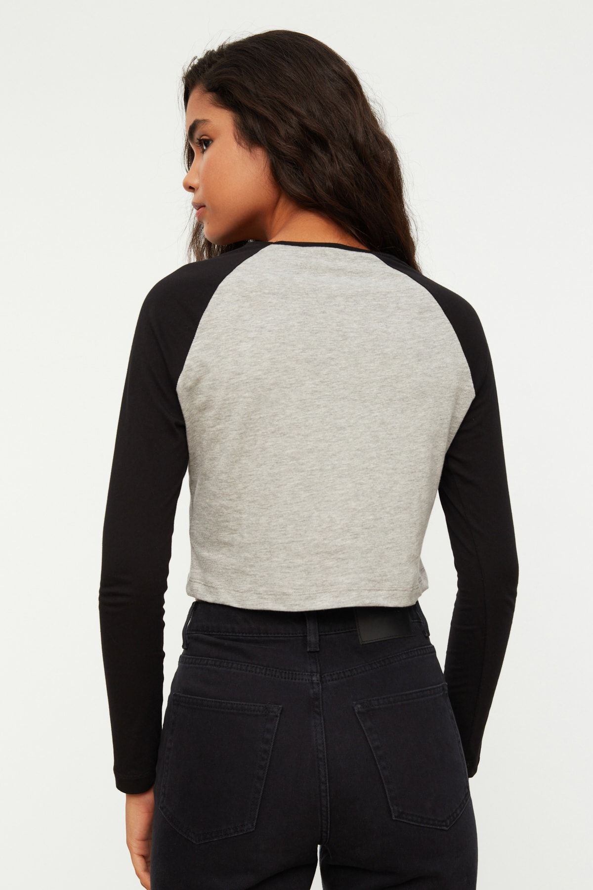 Trendyol Collection T-Shirt Grau Regular Fit Fast ausverkauft